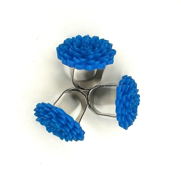 LOT OF 3 Cobalt Blue Flower Rings Bundle - Adjustable - SOLD AS IS - Picture 2 of 8